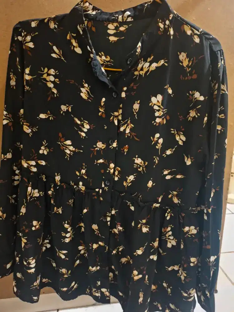 Preloved blouse