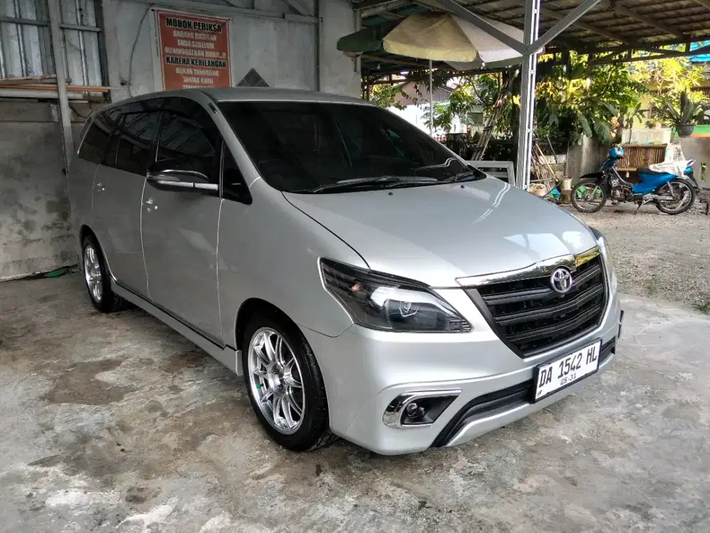Di jual Inova G Diesel Manual 2011 RP.175 jt