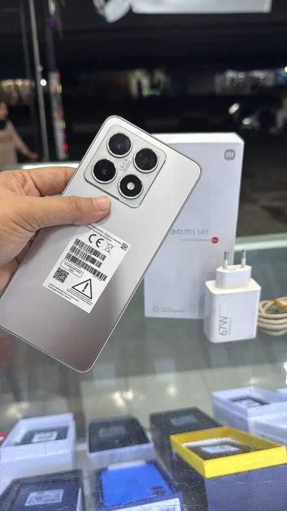 XIAOMI 14T 5G RAM 12+12/512 FULLSET SUPER MULUS BERGARANSI BISA TT/TB