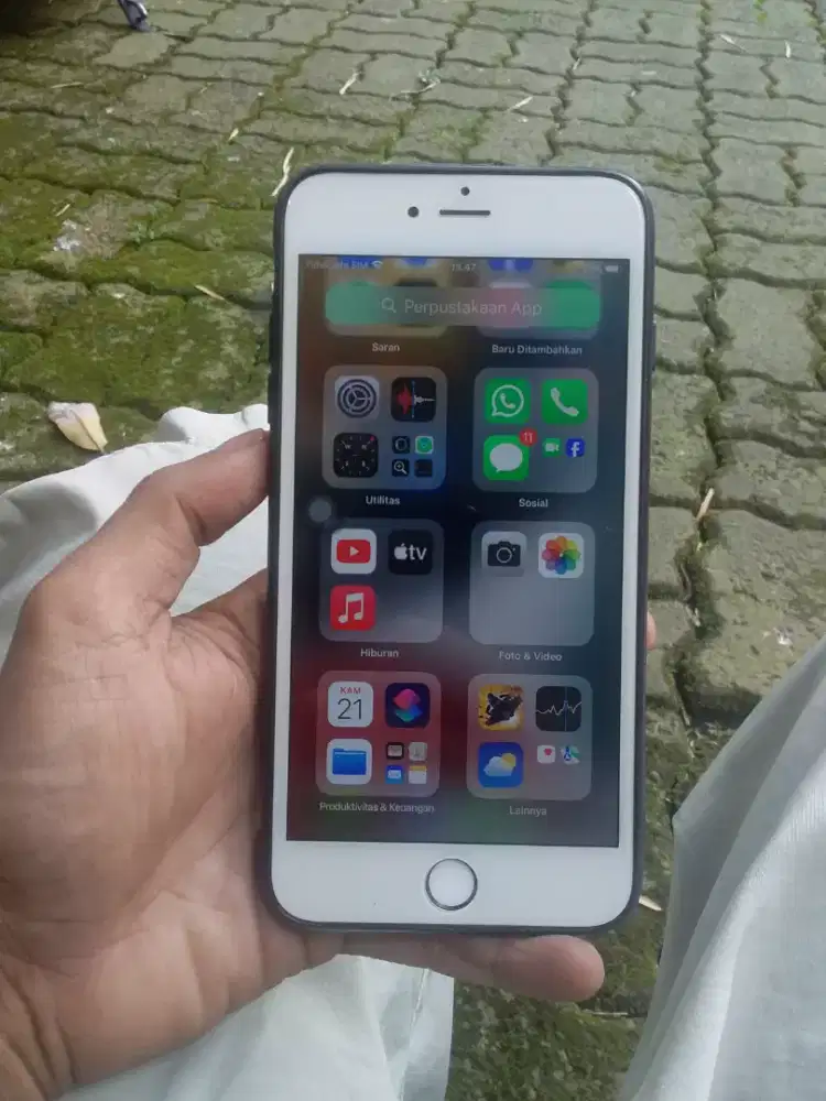 Iphone 6s Plus layar besar ios 15.8.7 bisa smua oprator