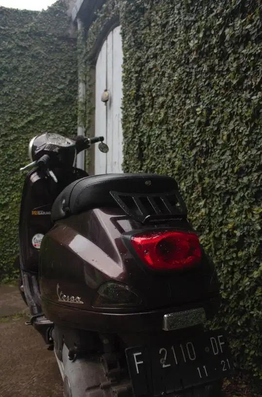 Vespa LX 150 3v coklat gres tinggal gas