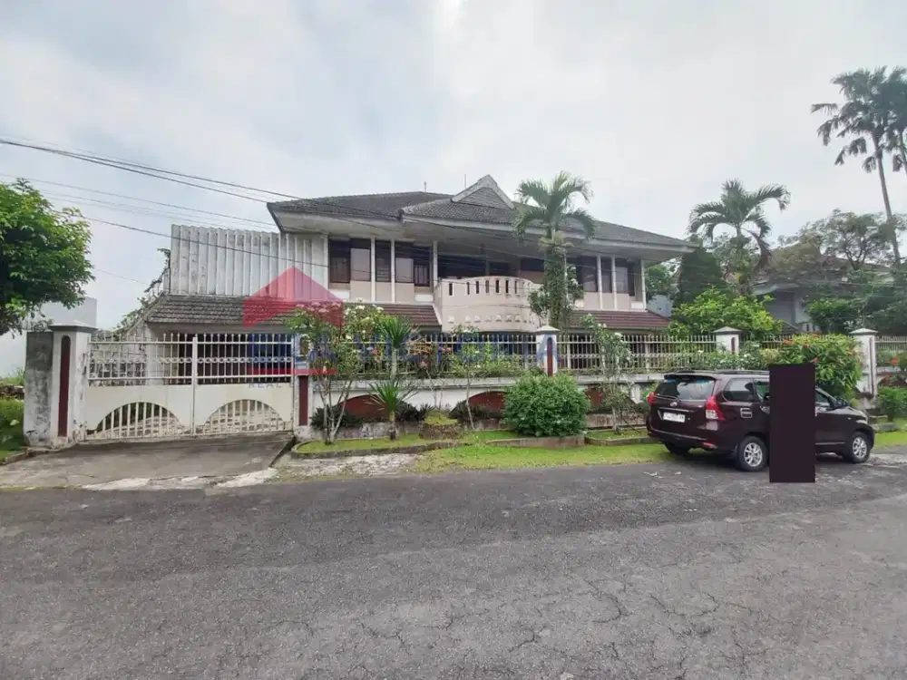 Rumah Mewah Luas 975m2 Dekat Kampus Ma Chung, Elpico, UnMer Tidar Malang