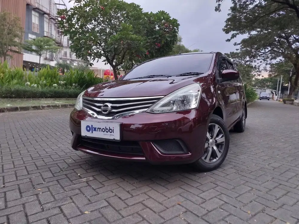 TDP 1 JUTA Nissan Grand livina 1.5 SV Bensin-AT 2017 Merah C9PVF