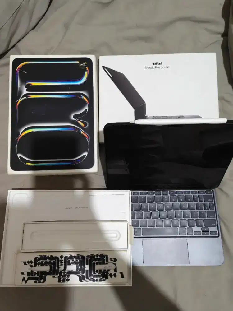 Ipad Pro M4 iBox + magic keyboard + pencil pro 256gb Wifi 11 inch