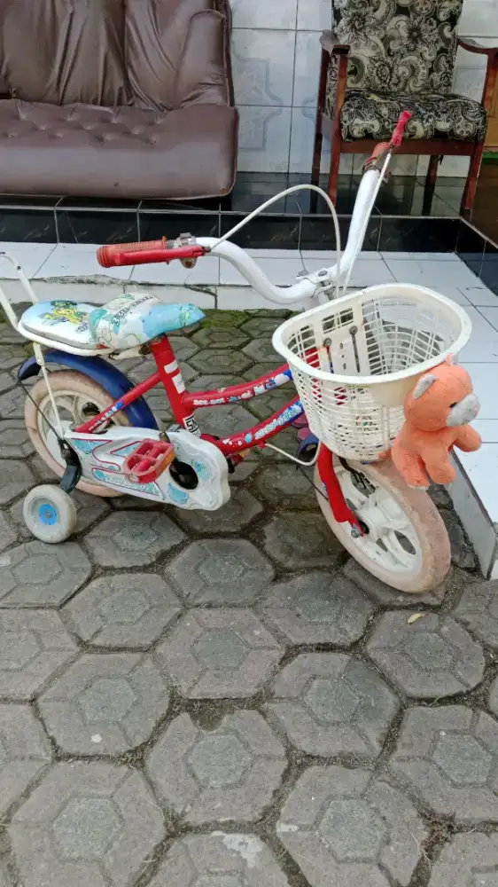 Sepeda anak ukuran 12. 3/5tahun