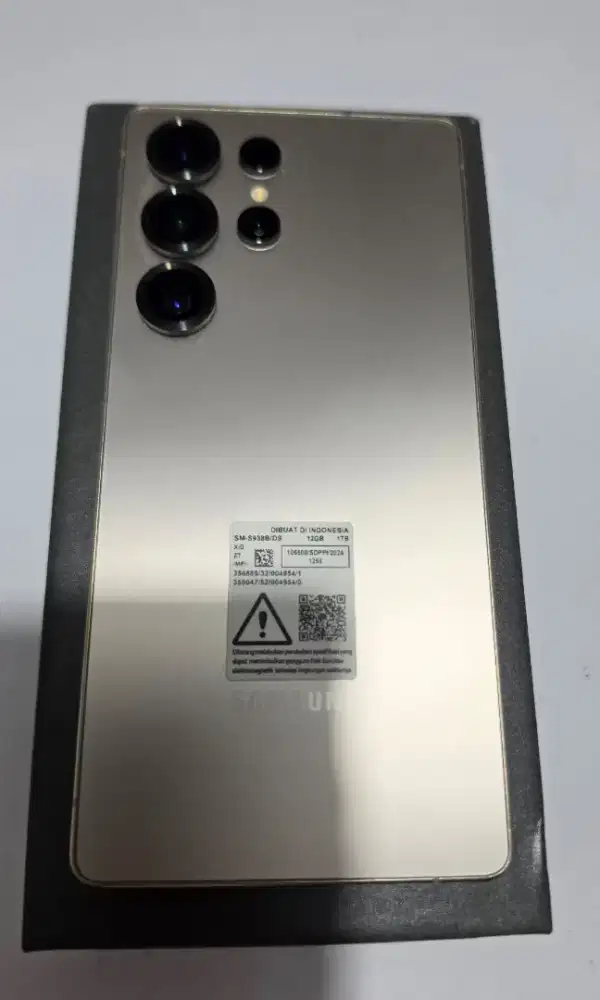 Samsung S25 Ultra 1 Tera gold
