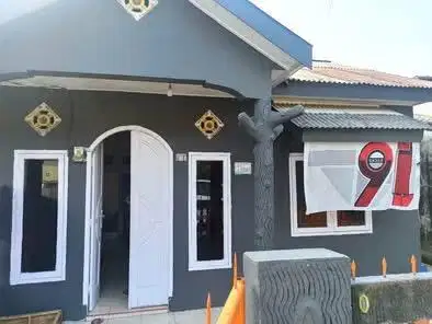 Dijual rumah paras jaya