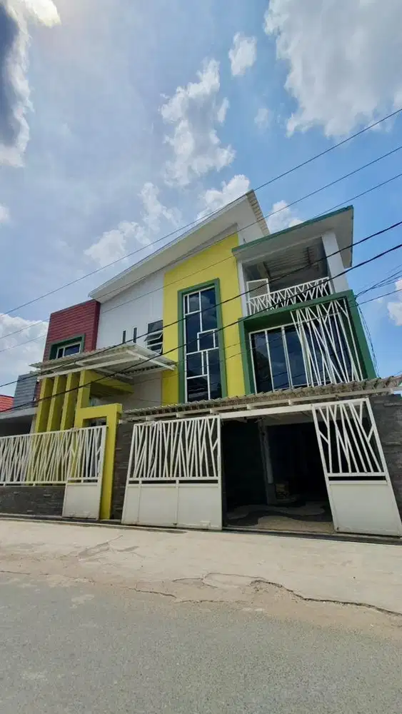 DIJUAL RUMAH MINIMALIS MODERN 3 LANTAI