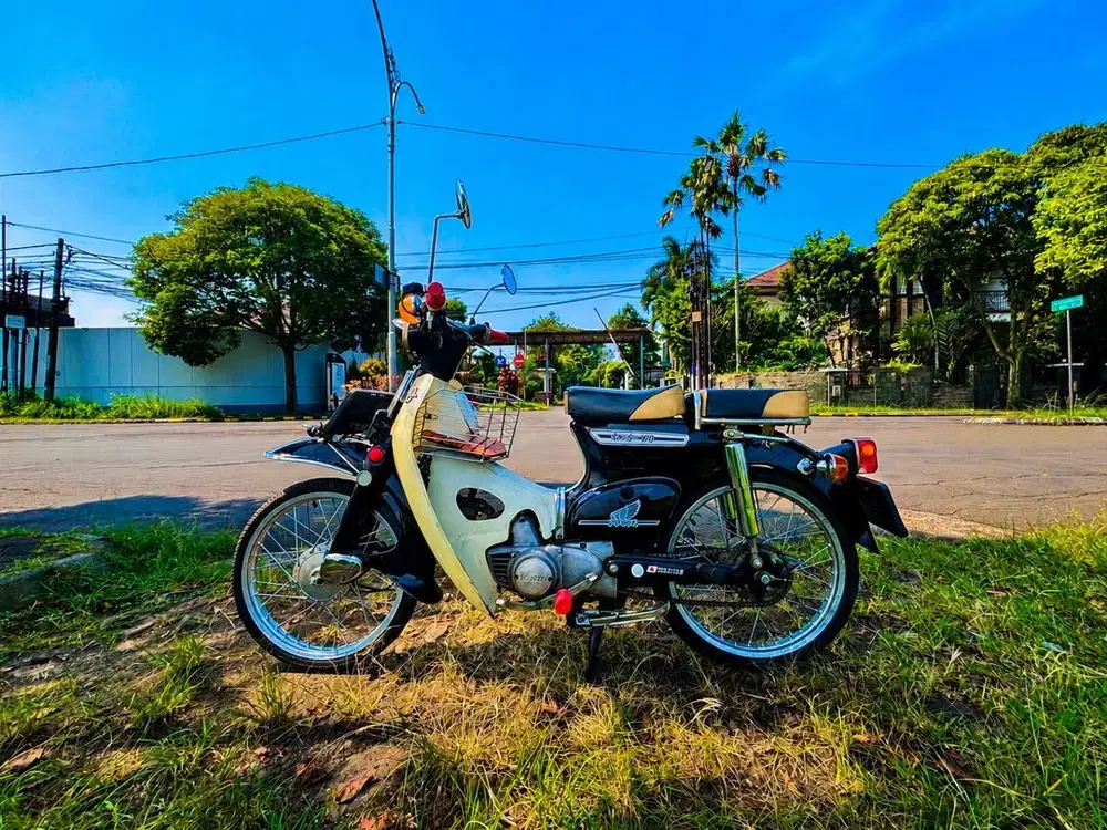 Honda C70 MK2 1976 3 Speed