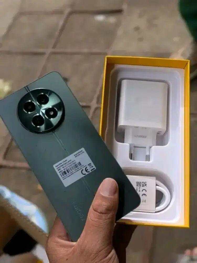 Realme 12 5g like new .ram 8/256