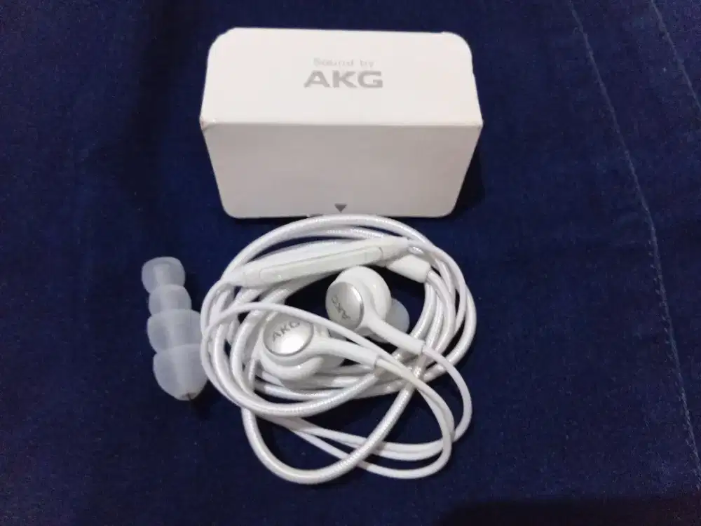 Headset AKG Original Samsung Note 20 Tipe C White Edition