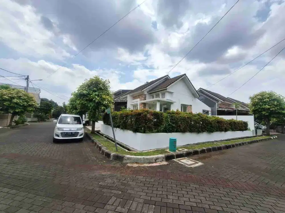 Disewakan Rumah Hook Luas Dalam Cluster Bukit Cimanggu City Kota Bogor