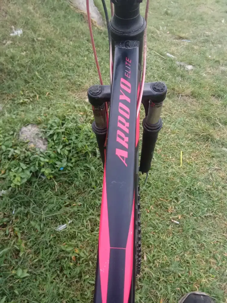 Jual sepeda MTB Genio aroyyo