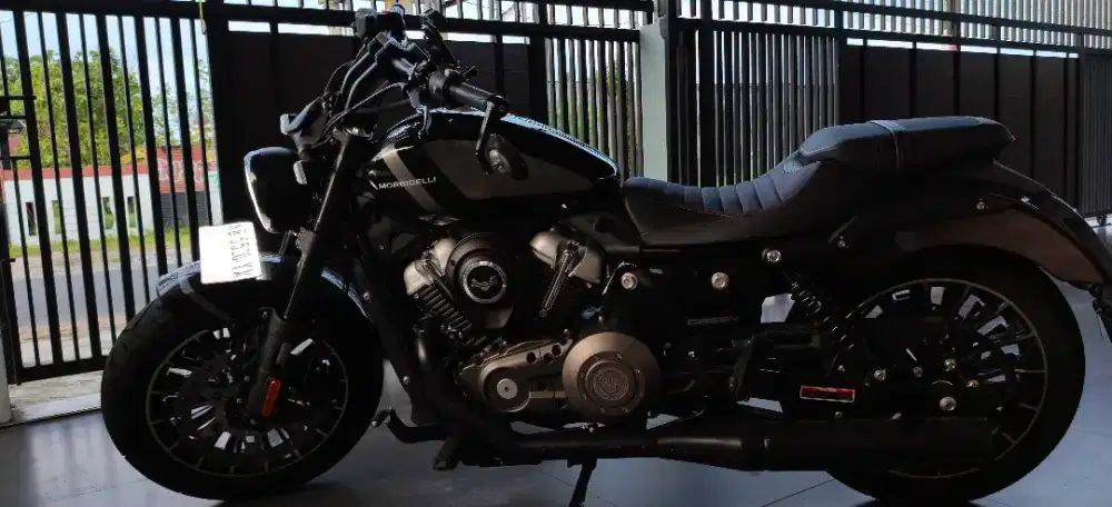 Motor keren aura lalaki