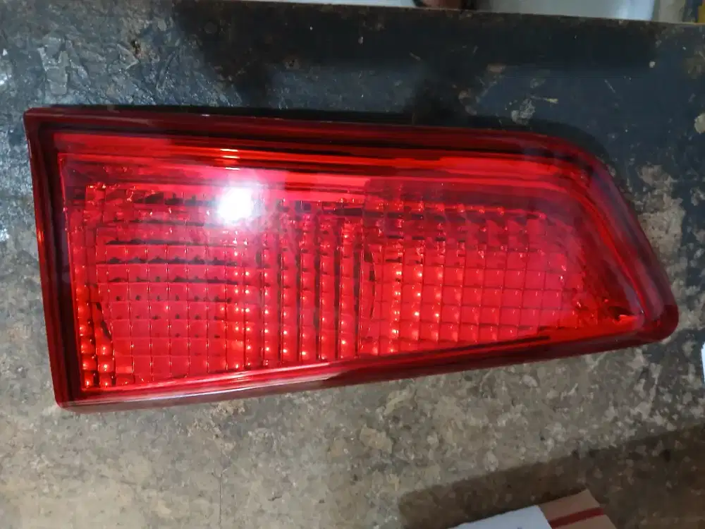Reflektor pintu bagasi grand new avanza xenia