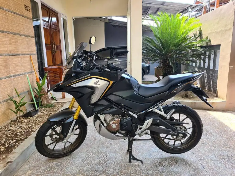 Jual Motor Honda CB150X km  dibawah 1000, mulus terawat