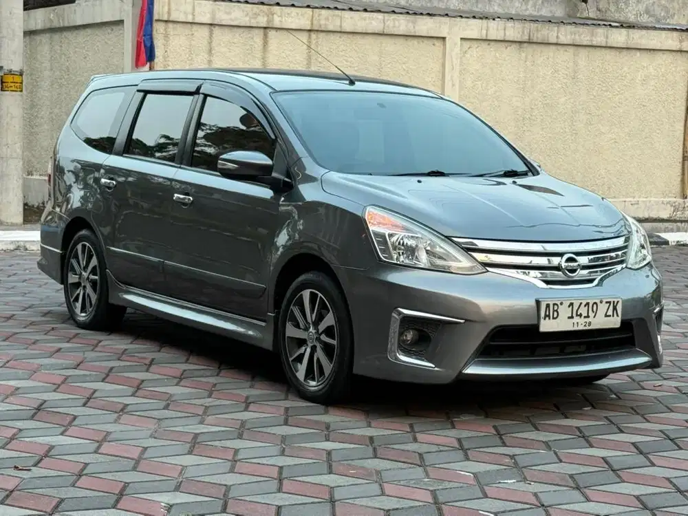 Grand Livina HWS 2018 matic AB Sleman