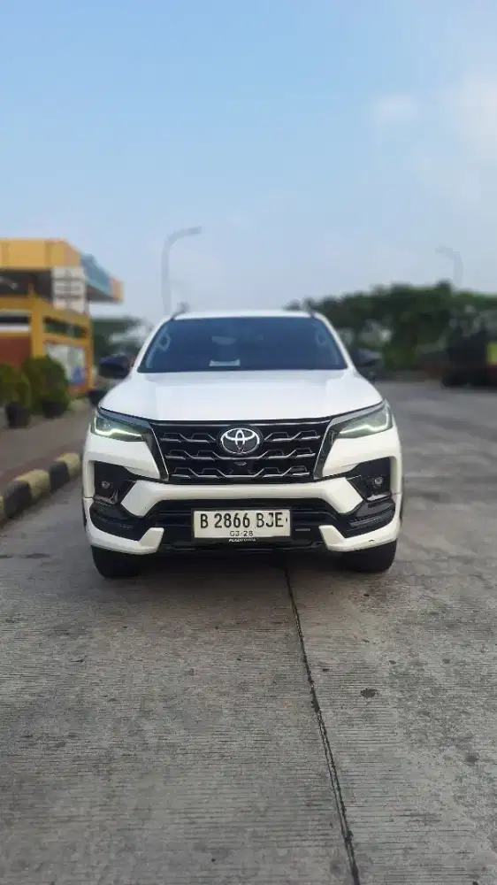 TOYOTA FORTUNER 2.8 GR SPORT 2022 PMK 2023