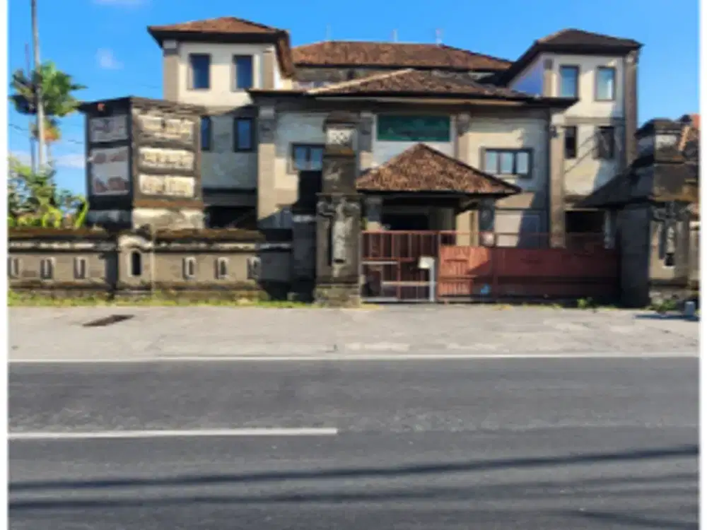 Tanah dan Bangunan di Jalan Pulau Moyo Denpasar