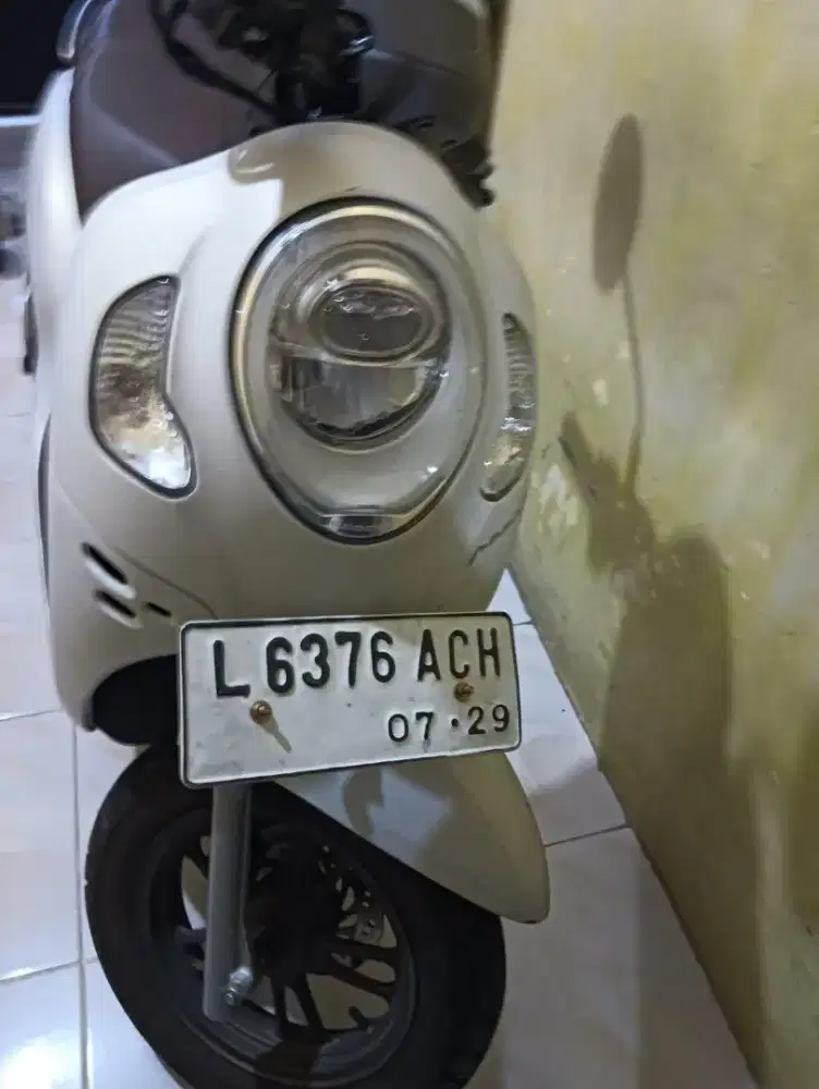Honda scoopyy 2024 type prestige,warna putih