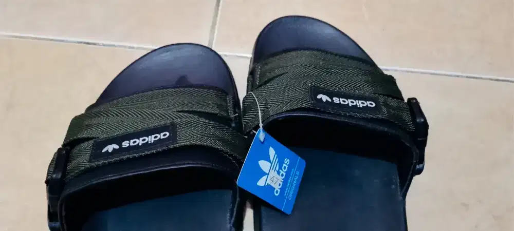 Sendal Adidas No 47