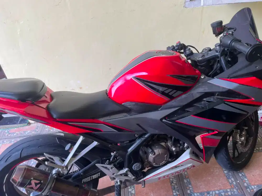 Honda CBR 2016 surat BPKB dan STNK surat khilangan