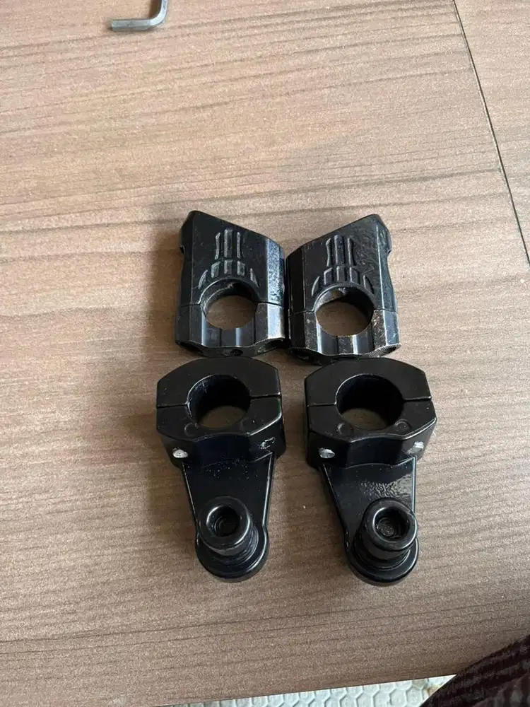 Riser pivot pemundur stang