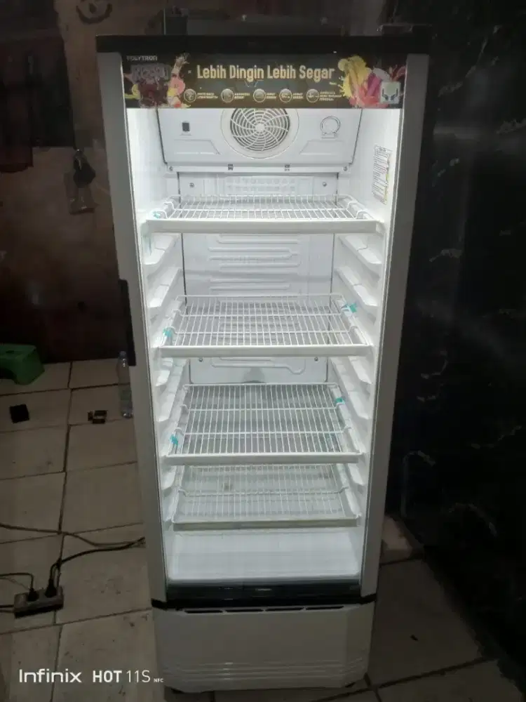 Jual bu kulkas pendingin minuman ukuran 4 rak tanggung merk POLYTRON