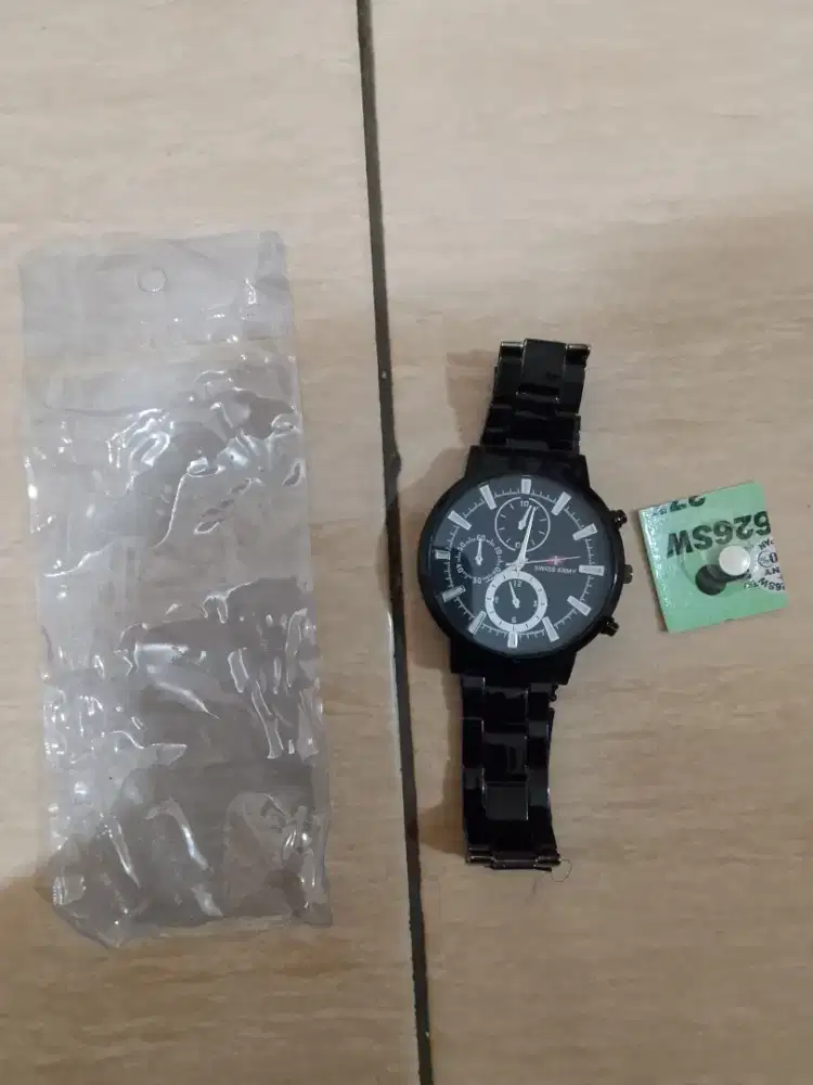 Jam tangan Swiss army