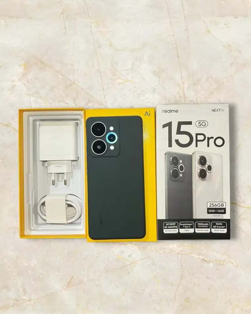 Realme 15 Pro RAM 12/256GB Garansi 3 Bulan