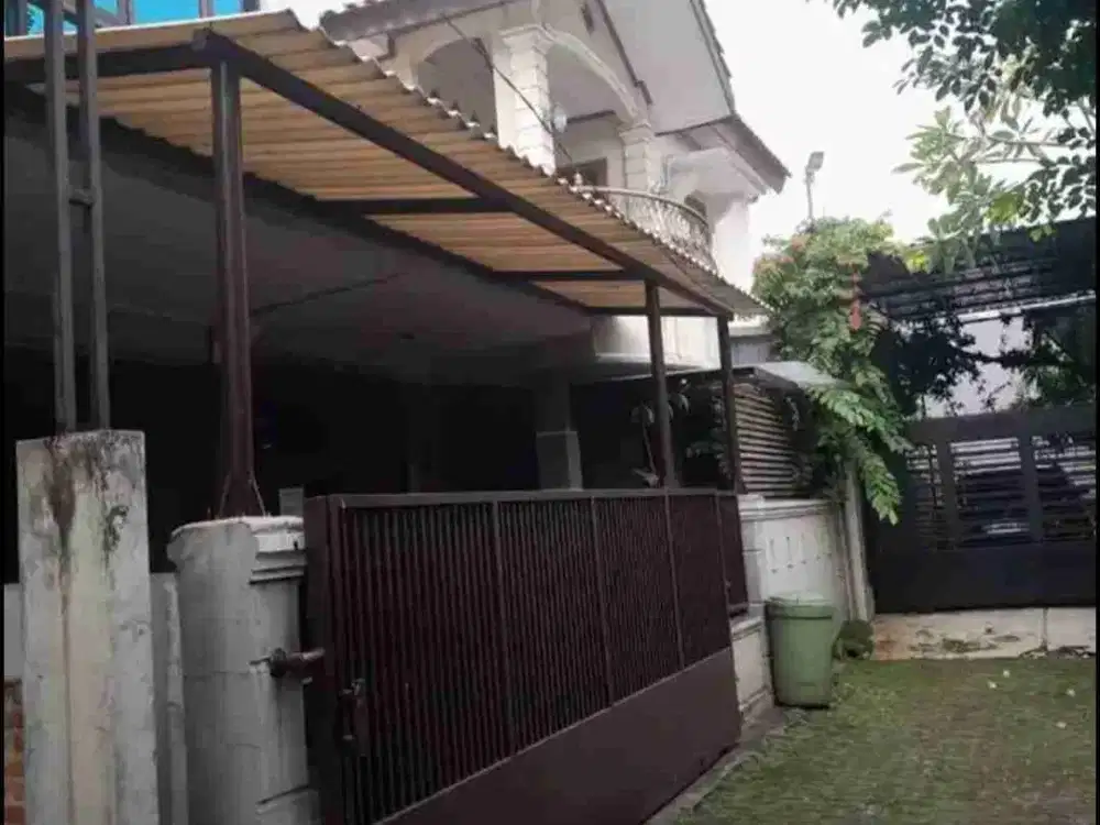 RUMAH MEGAH DI GRIYA TENIS BINTARA