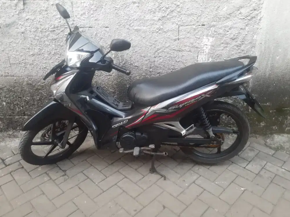 Di jual cepat Honda Supra helm in