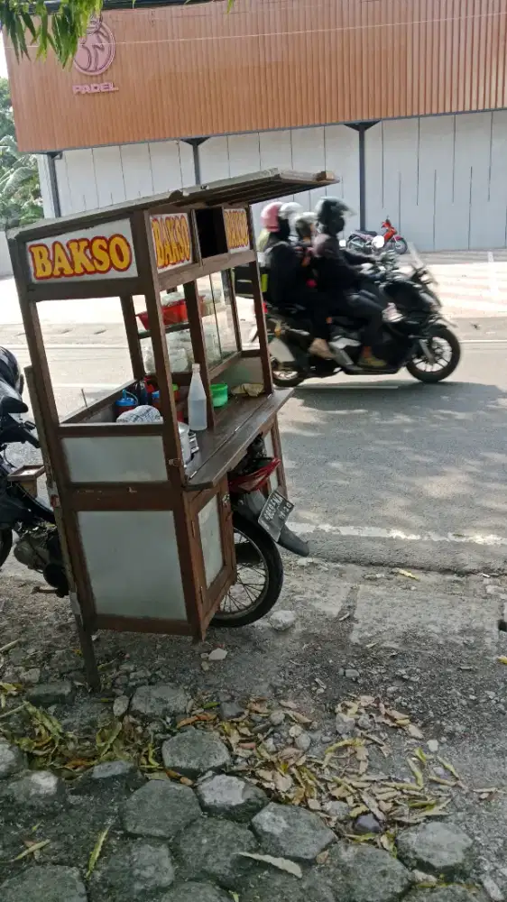 LOWONGAN KERJA PEDAGANG BAKSO KELILING PAKE MOTOR