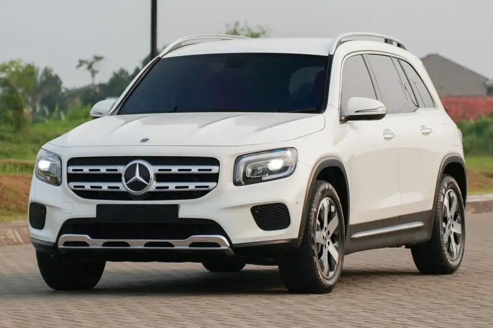 KM LOW Mercedes Benz GLB 200 GLB200 1.3 Progressive Line 2021