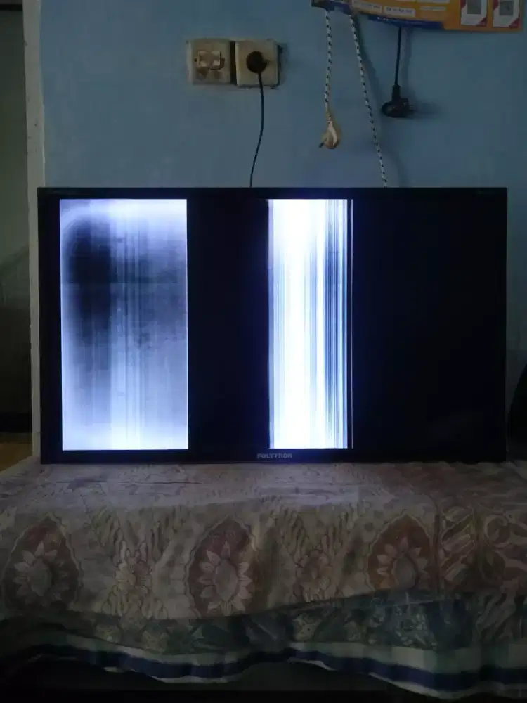 Tv led Polytron 32 inch PLD32T106, layar bergaris, yg minat Telp / wa