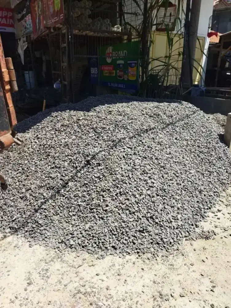 Batu split 1/2 kualitas super.isi 6kubik full