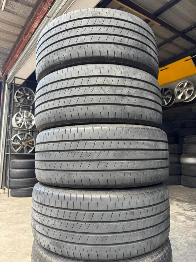 bridgestone turanza t005 235/45 18