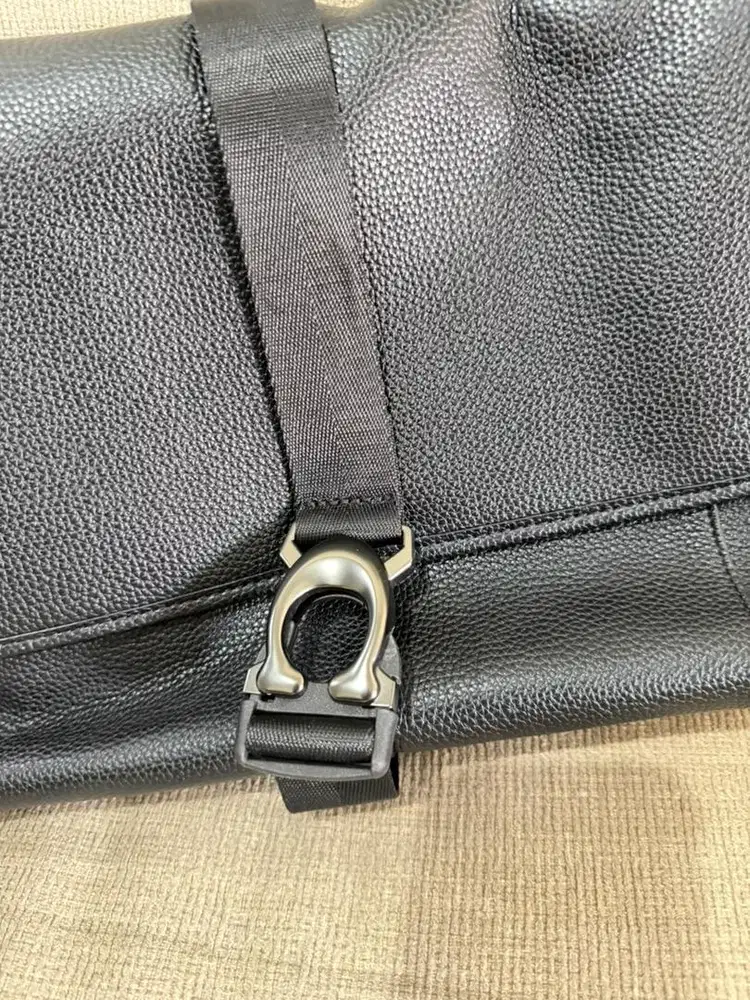 Prelove Tas pria coach messenger factory outlet