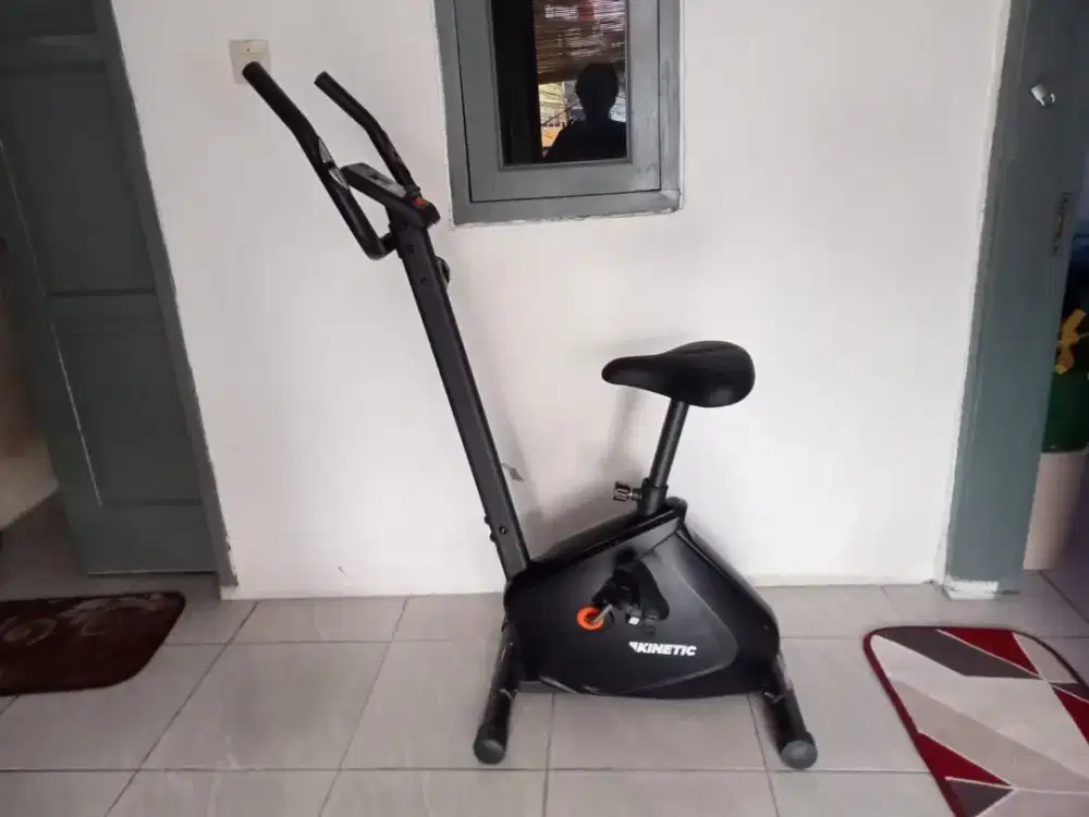 Exercise Bike/ Sepeda Statis