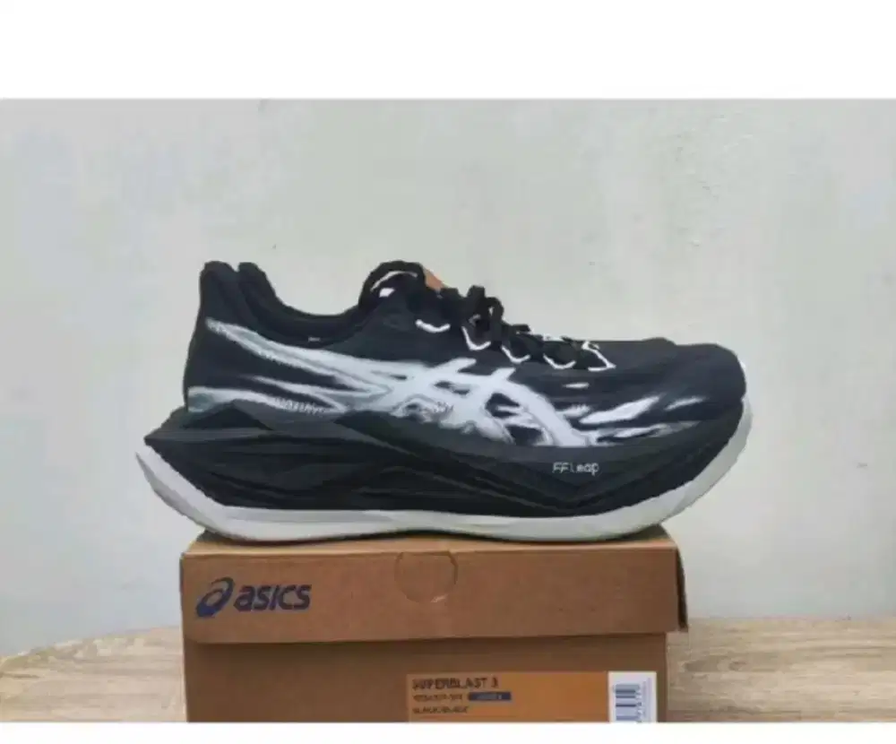 Sepatu Running Asics Superblast 3