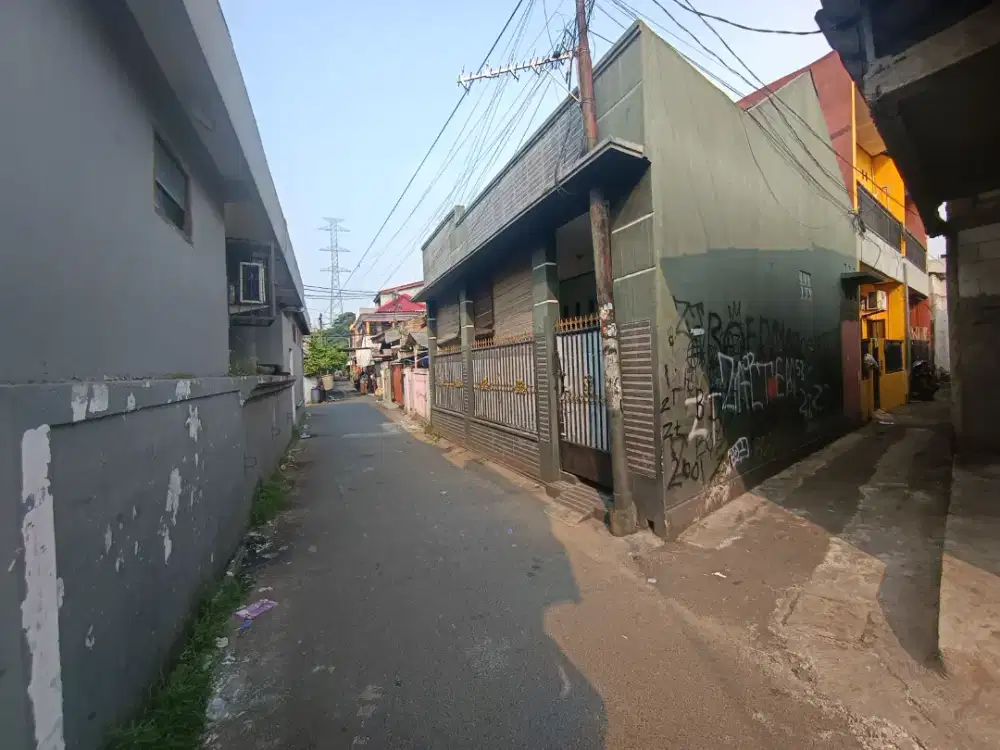 Disewakan rumah condet belakang musholla As Salam