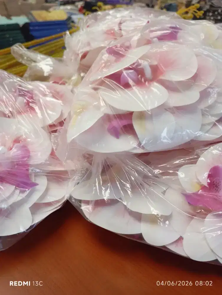 Lowongan kerja packing & rakit bunga plastik