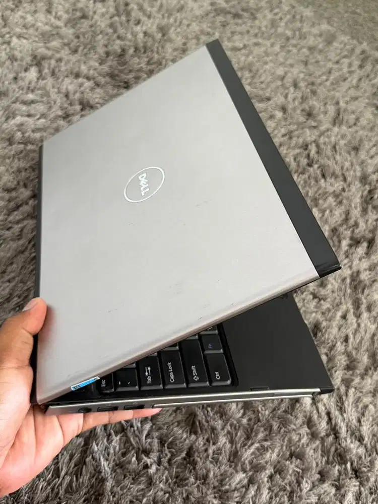 Laptop DELL Core i5 Ram 4gb / 320gb webcam WiFi Baterai Normal Semua