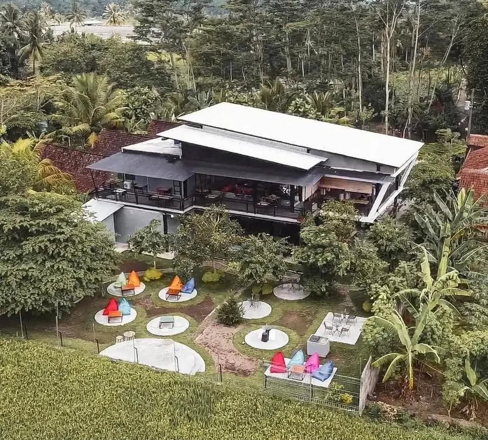 DIKONTRAKKAN – CAFE / RESTO / SPACE SIAP OPERASIONAL DI KALIURANG