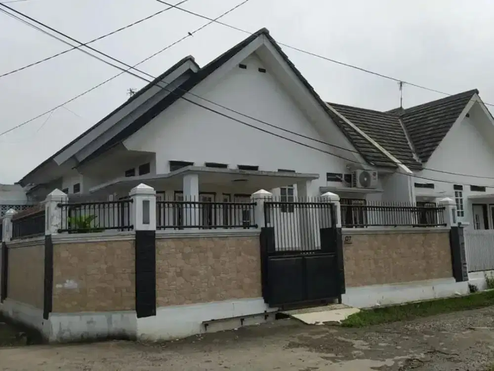 Rumah hook bagus terawat dekat STT Telkom Bandung