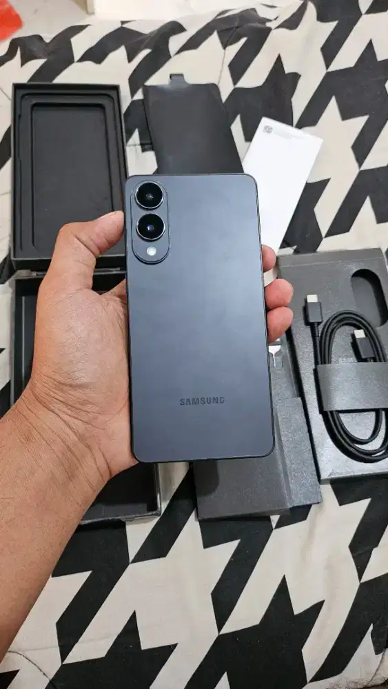 Samsung s25 edge 12/512