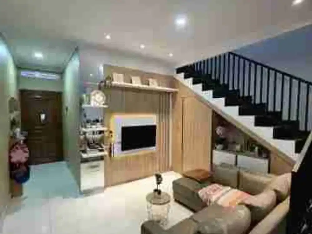 rumah baru 2 Lantai 3 kamar 
Tebet Jakarta Selatan