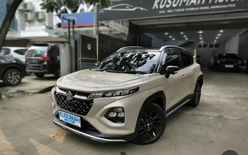 SUZUKI FRONX 1.5 SGX HYBRID AT 2025