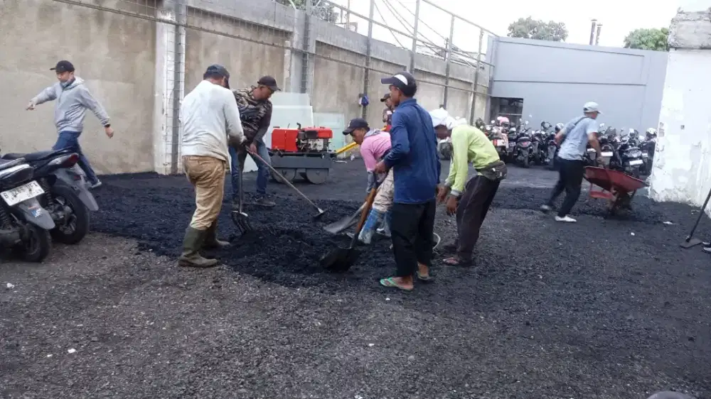 Jasa pengerjaan hotmix pengaspalan jalan raya, komplek perumahan dll