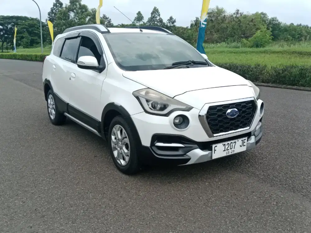 Datsun cross (3 baris?) 2018